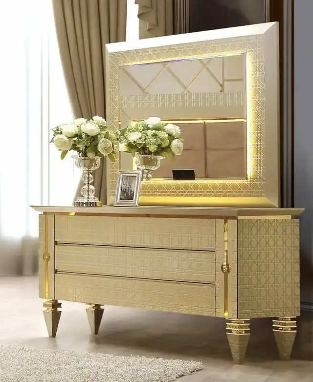 dresser with mirror